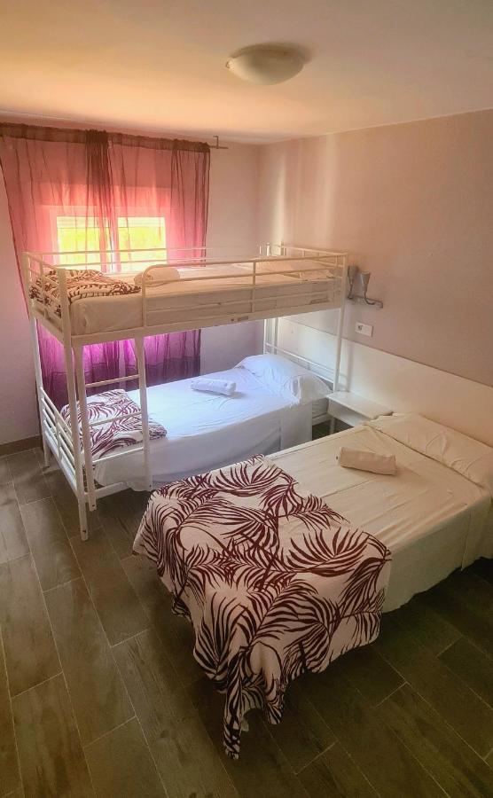 Hostal La Cabana Salou Zewnętrze zdjęcie